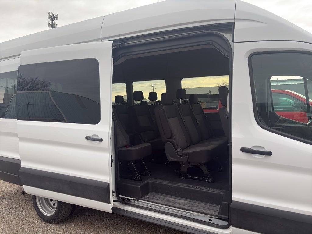 2024 Ford Transit Passenger Wagon XL
