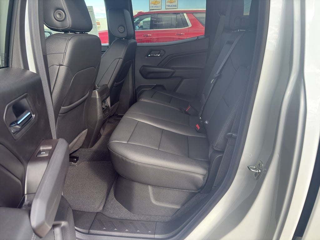 2025 Chevrolet Colorado WT/LT