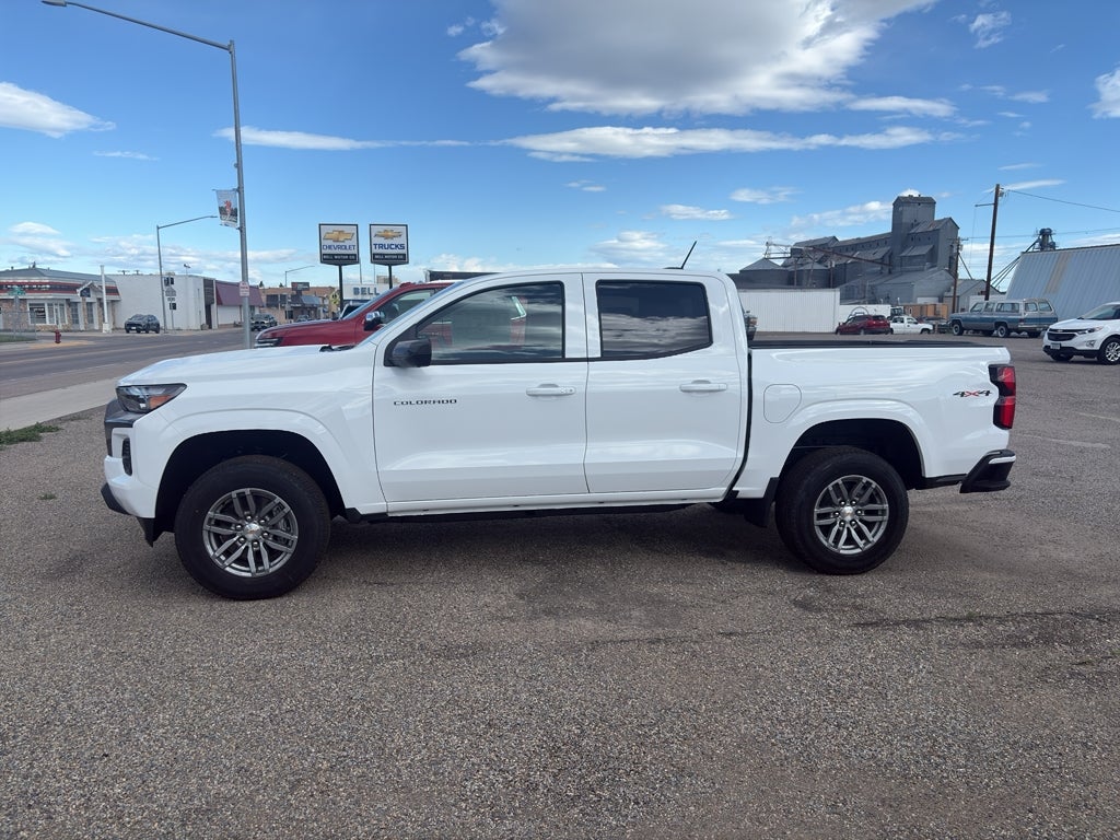 2025 Chevrolet Colorado WT/LT