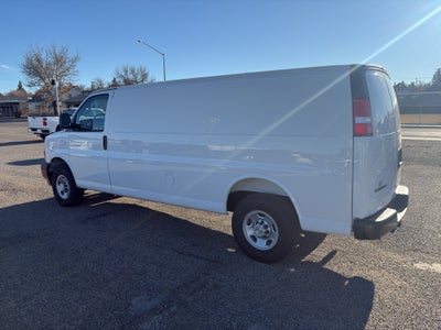2025 Chevrolet Express Cargo 3500 WT