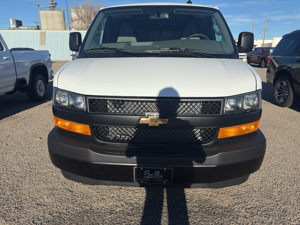 2025 Chevrolet Express Cargo 3500 WT