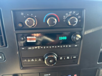 2025 Chevrolet Express Cargo 3500 WT