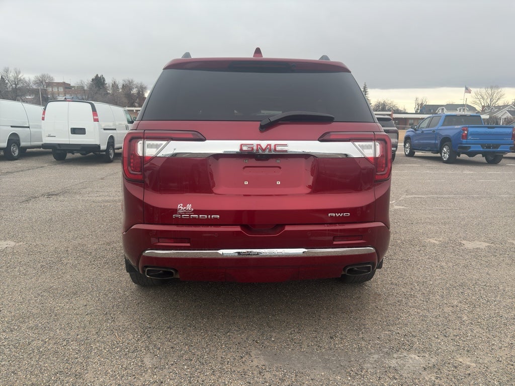 2023 GMC Acadia Denali