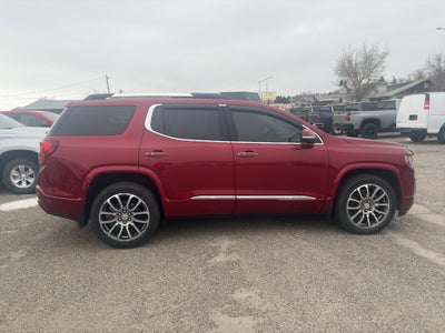 2023 GMC Acadia Denali
