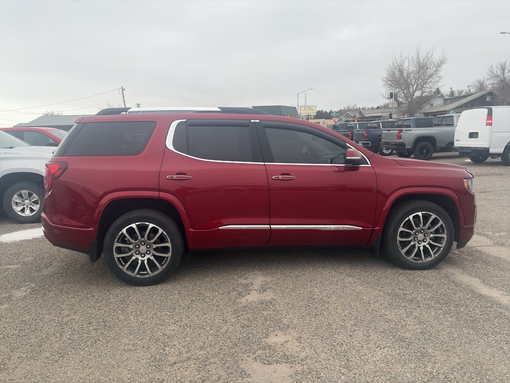 2023 GMC Acadia Denali
