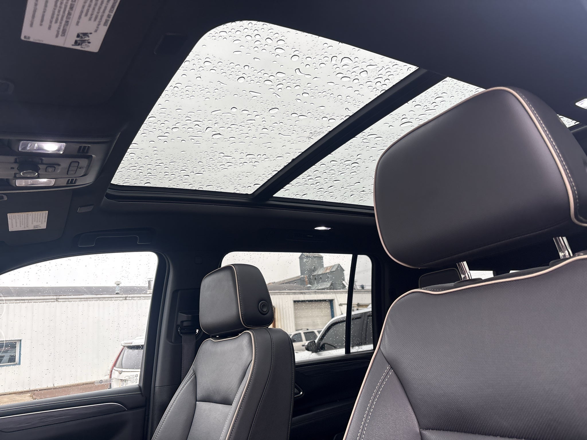 2024 GMC Yukon XL SLT