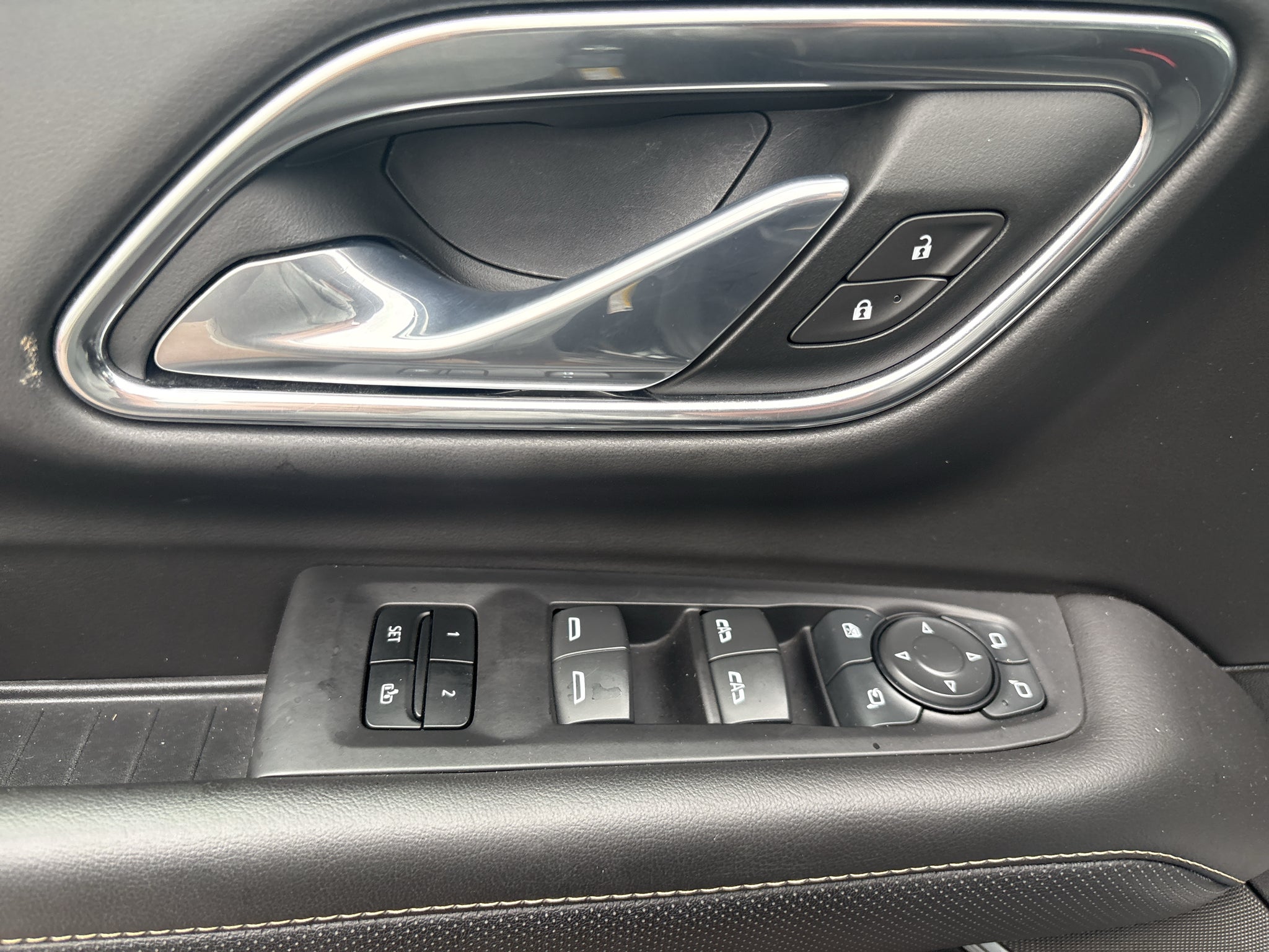 2024 GMC Yukon XL SLT