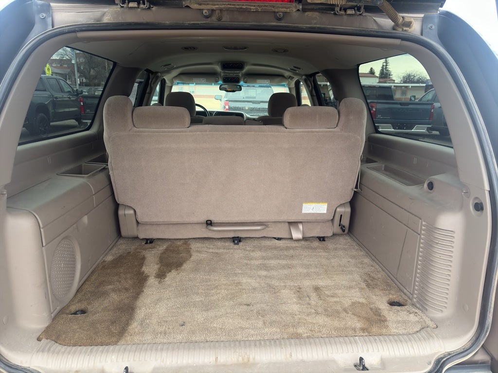 2003 Chevrolet Suburban LS