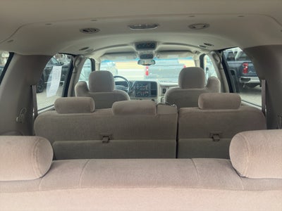 2003 Chevrolet Suburban LS