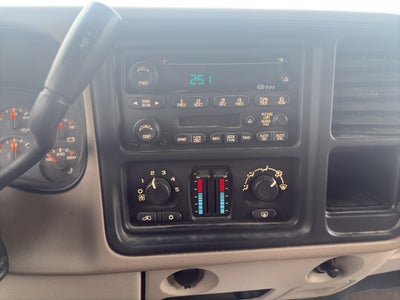 2003 Chevrolet Suburban LS