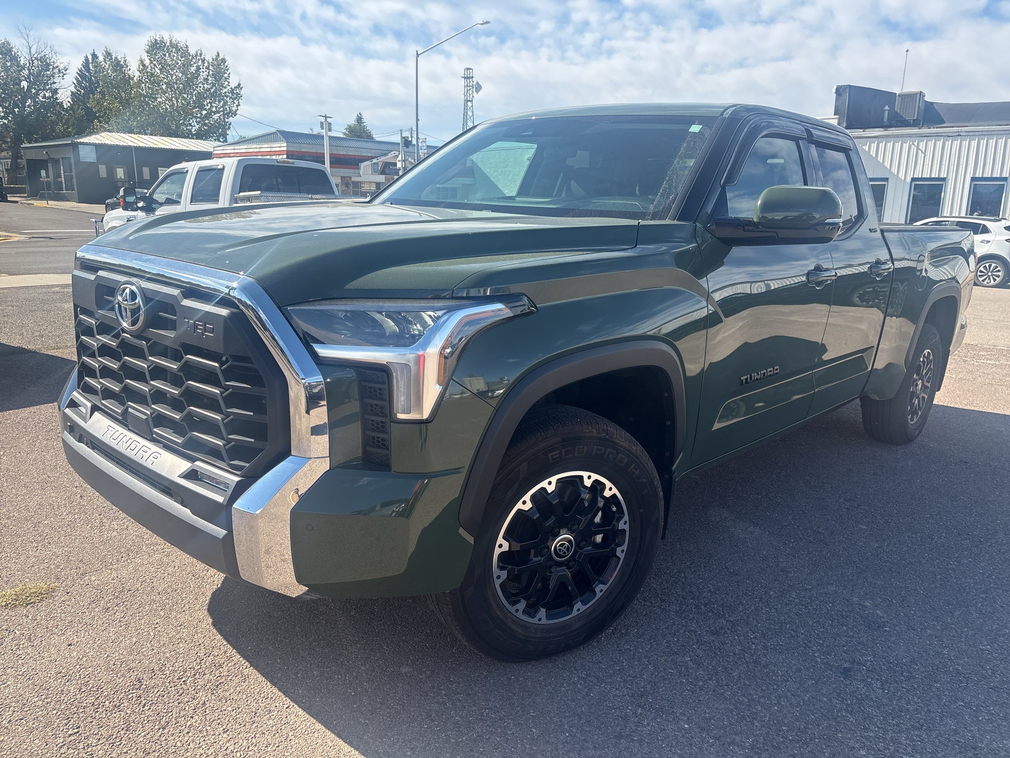 2022 Toyota Tundra 4WD SR5